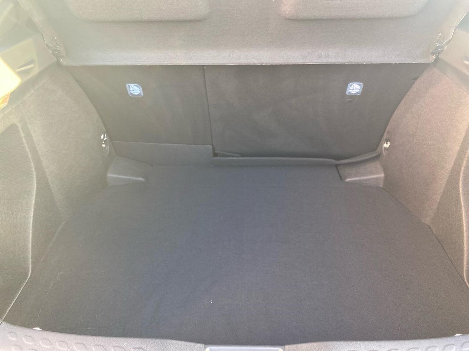 Used Toyota C-HR 2023 for sale - 76969005: Photo 17