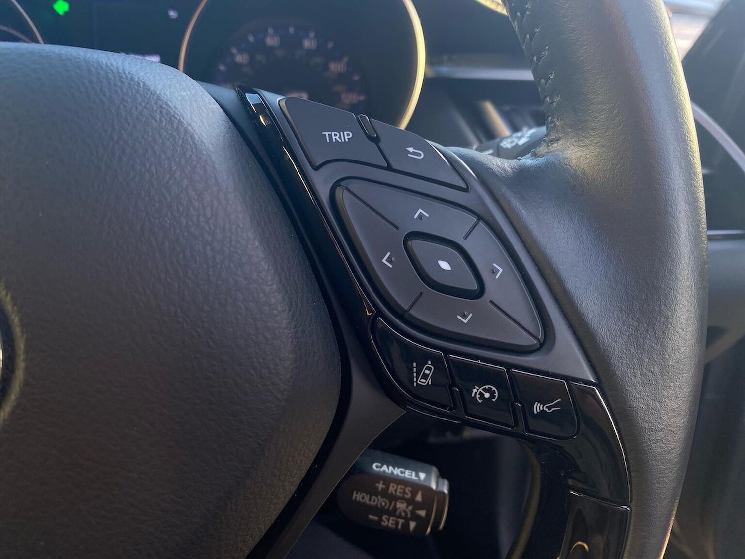 Used Toyota C-HR 2023 for sale - 76969005: Photo 26