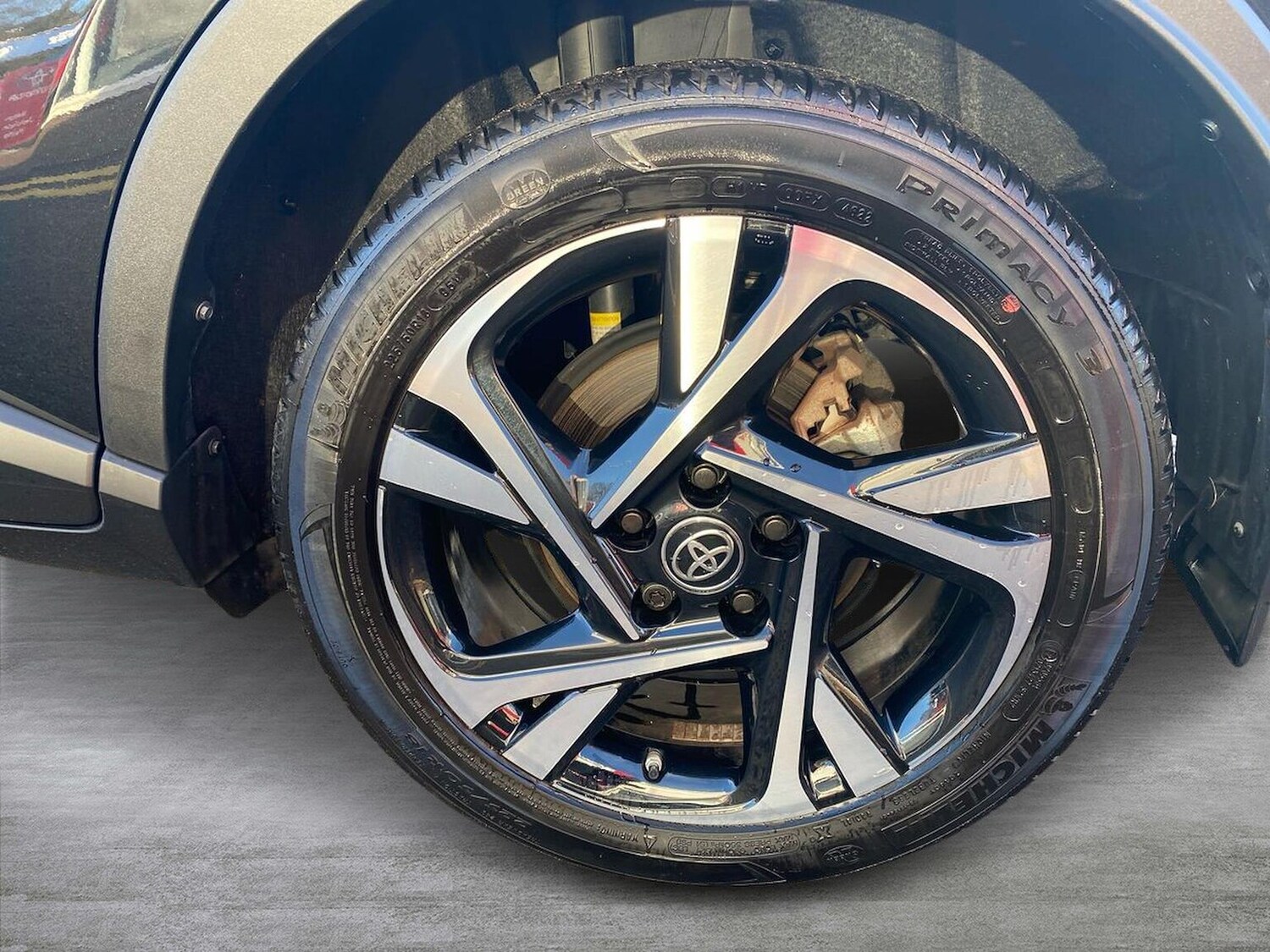 Used Toyota C-HR 2023 for sale - 76969005: Photo 6