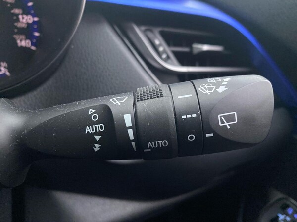 Used Toyota C-HR 2018 for sale - 76275178: Photo 26