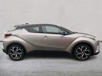 Used Toyota C-HR 2018 for sale - 76275178: Photo 3
