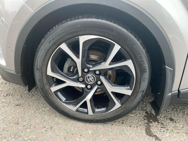 Used Toyota C-HR 2018 for sale - 76275178: Photo 6