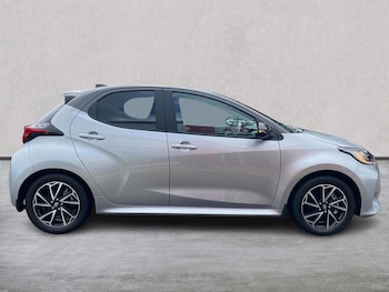 Used Toyota Yaris 2022 for sale - 75490107: Photo