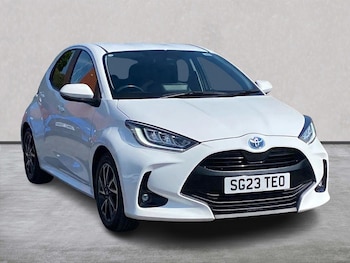 Used Toyota Yaris 2023 for sale - 79230600: Photo