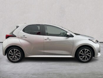 Used Toyota Yaris 2022 for sale - 75490711: Photo