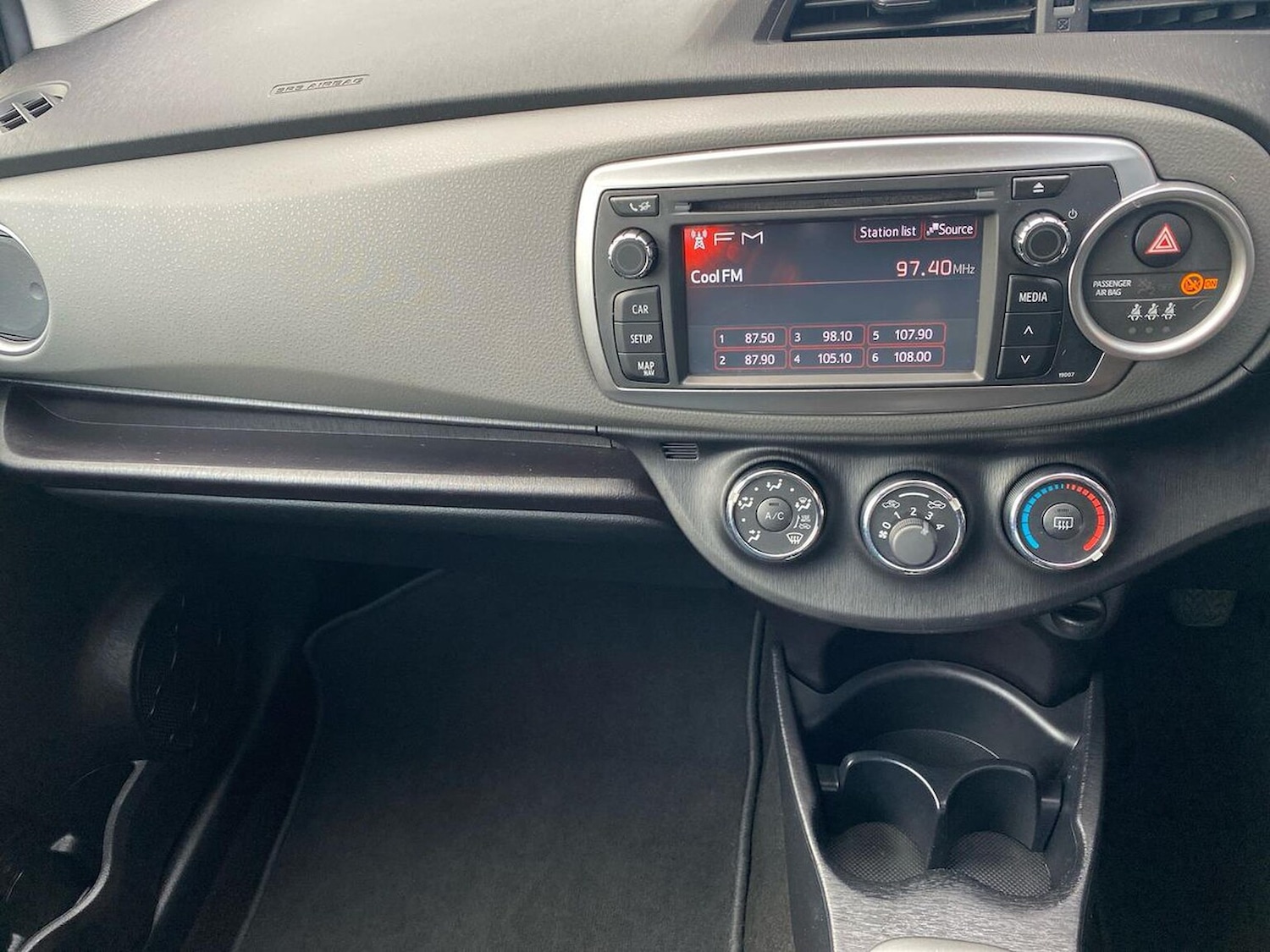 Used Toyota Yaris 2013 for sale - 76920085: Photo 13