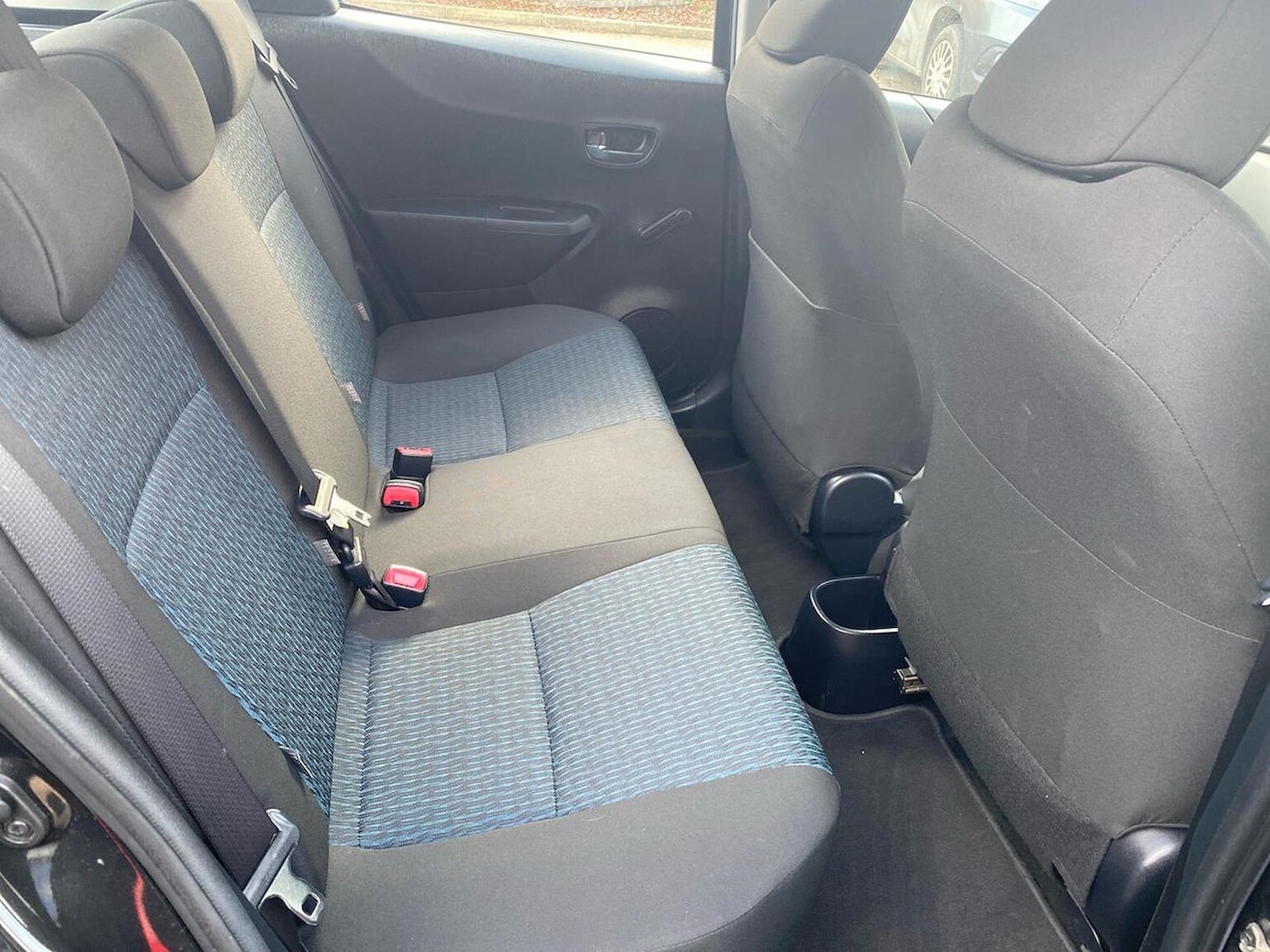 Used Toyota Yaris 2013 for sale - 76920085: Photo 16