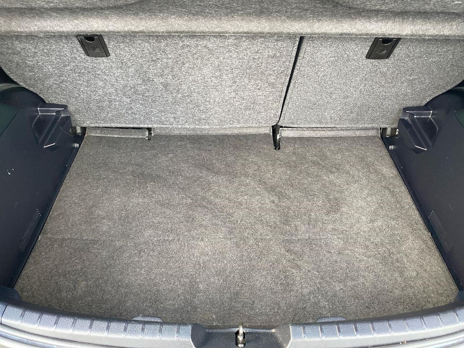 Used Toyota Yaris 2013 for sale - 76920085: Photo 17