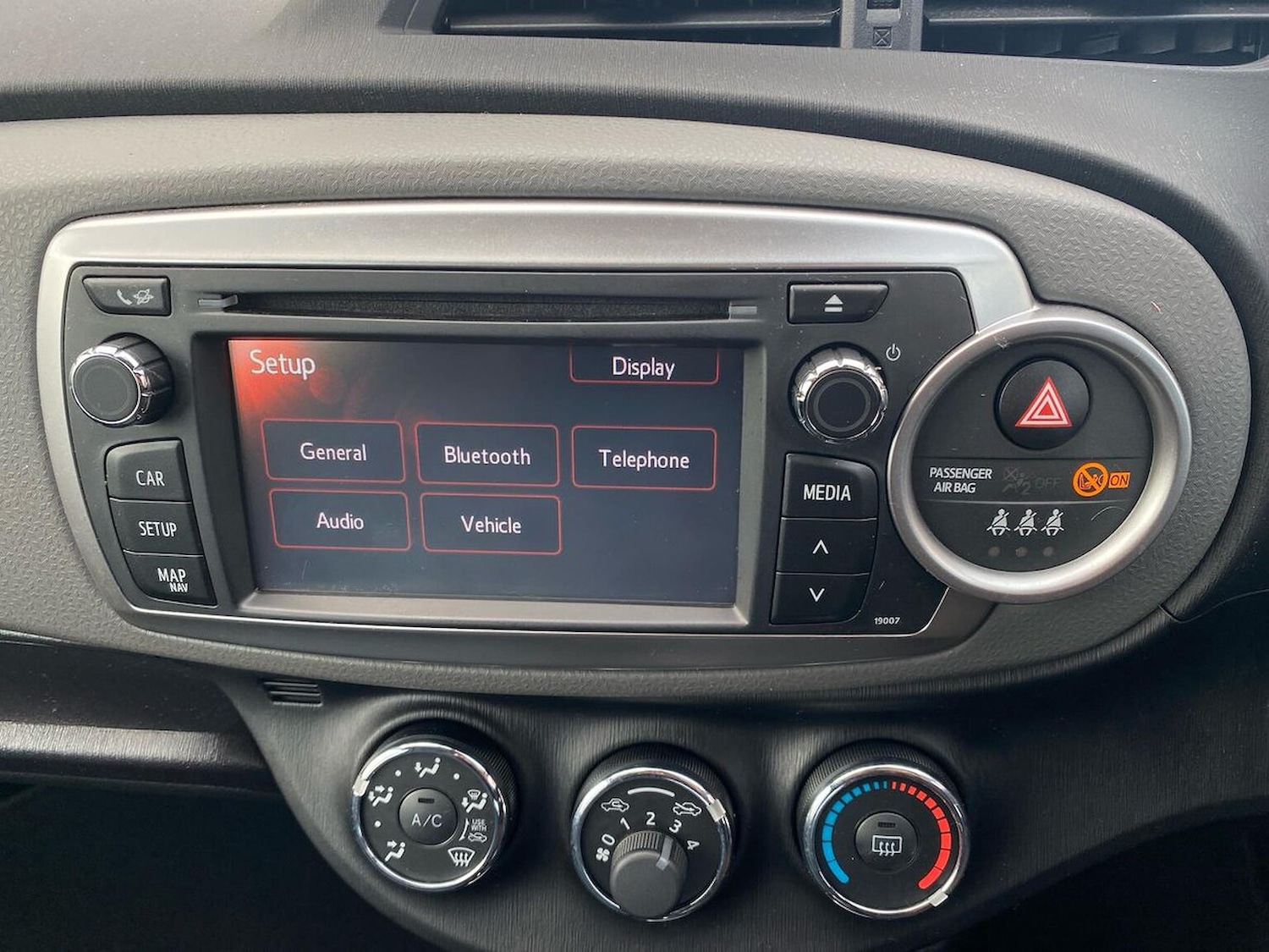 Used Toyota Yaris 2013 for sale - 76920085: Photo 24