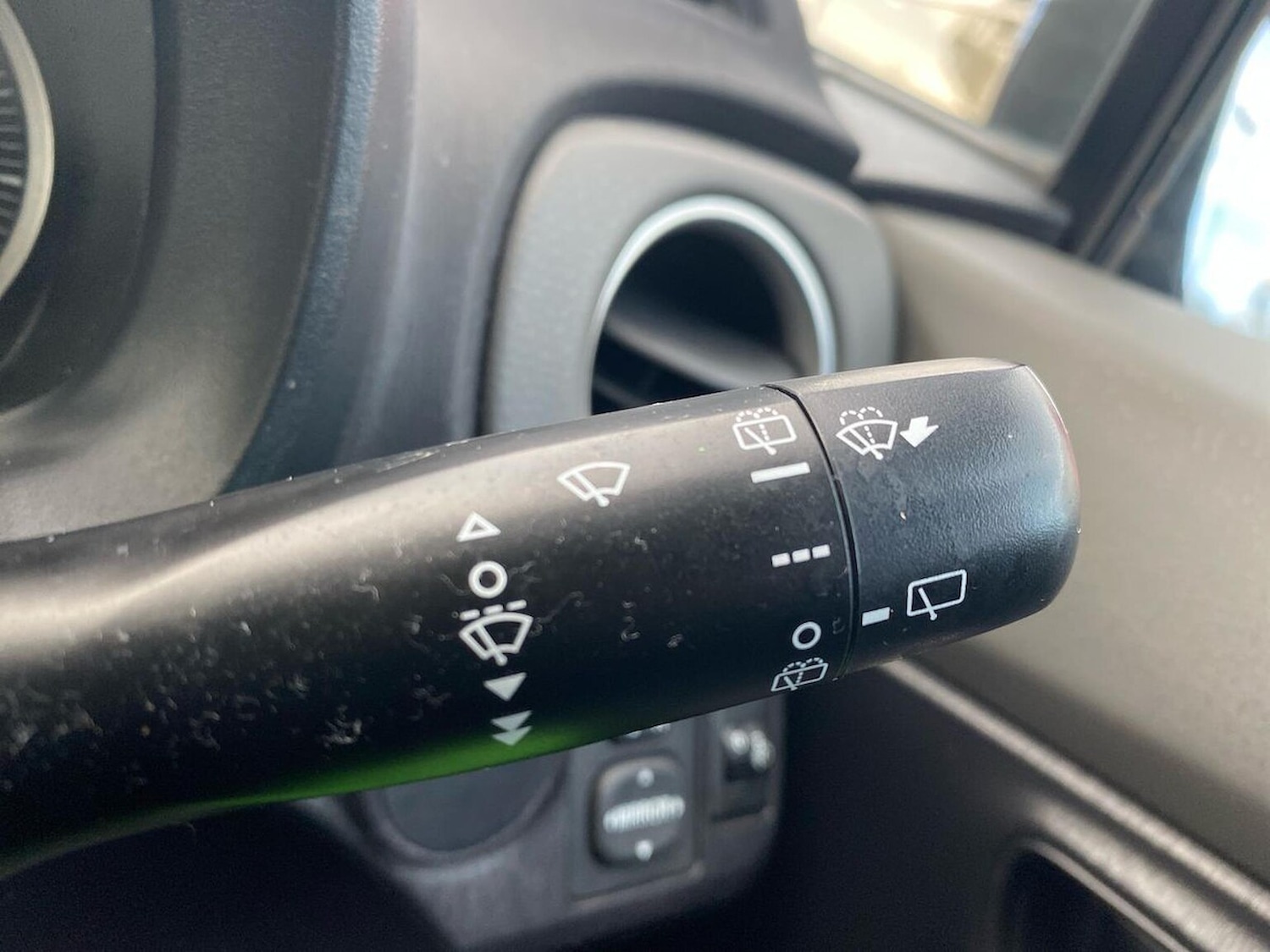 Used Toyota Yaris 2013 for sale - 76920085: Photo 27