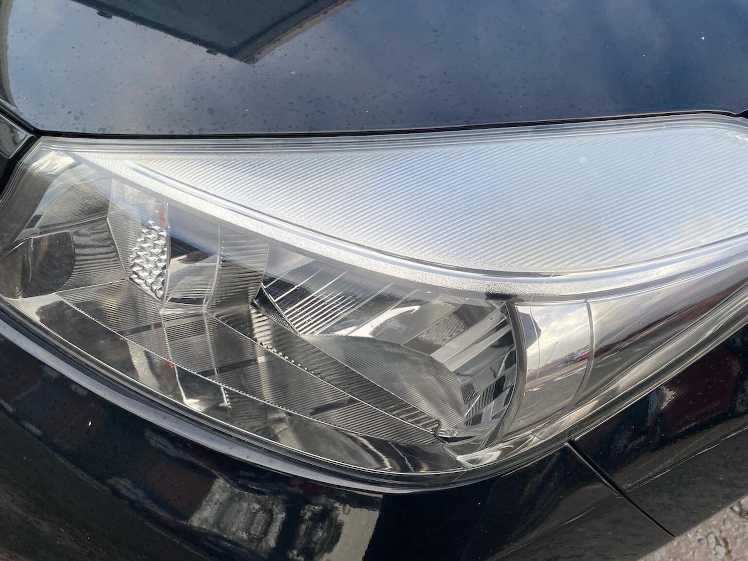 Used Toyota Yaris 2013 for sale - 76920085: Photo 30