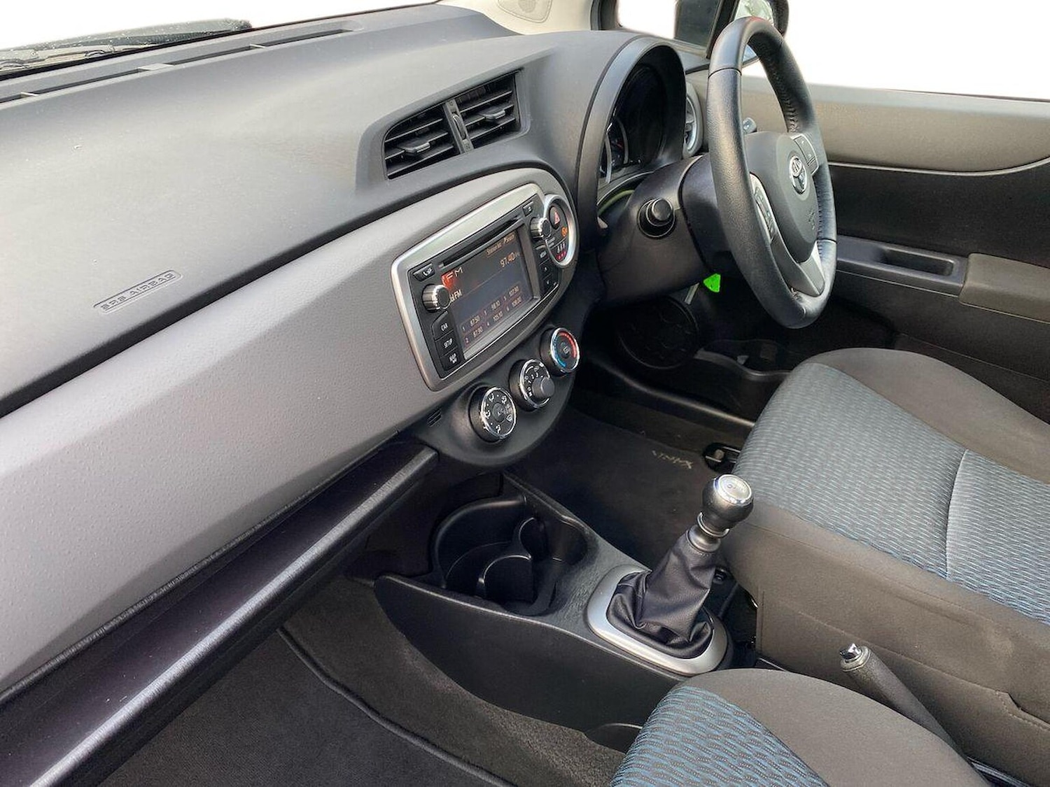 Used Toyota Yaris 2013 for sale - 76920085: Photo 7