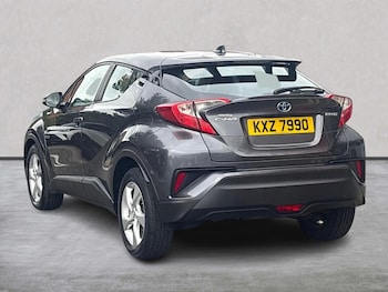 Used Toyota C-HR 2017 for sale - 79519407: Photo