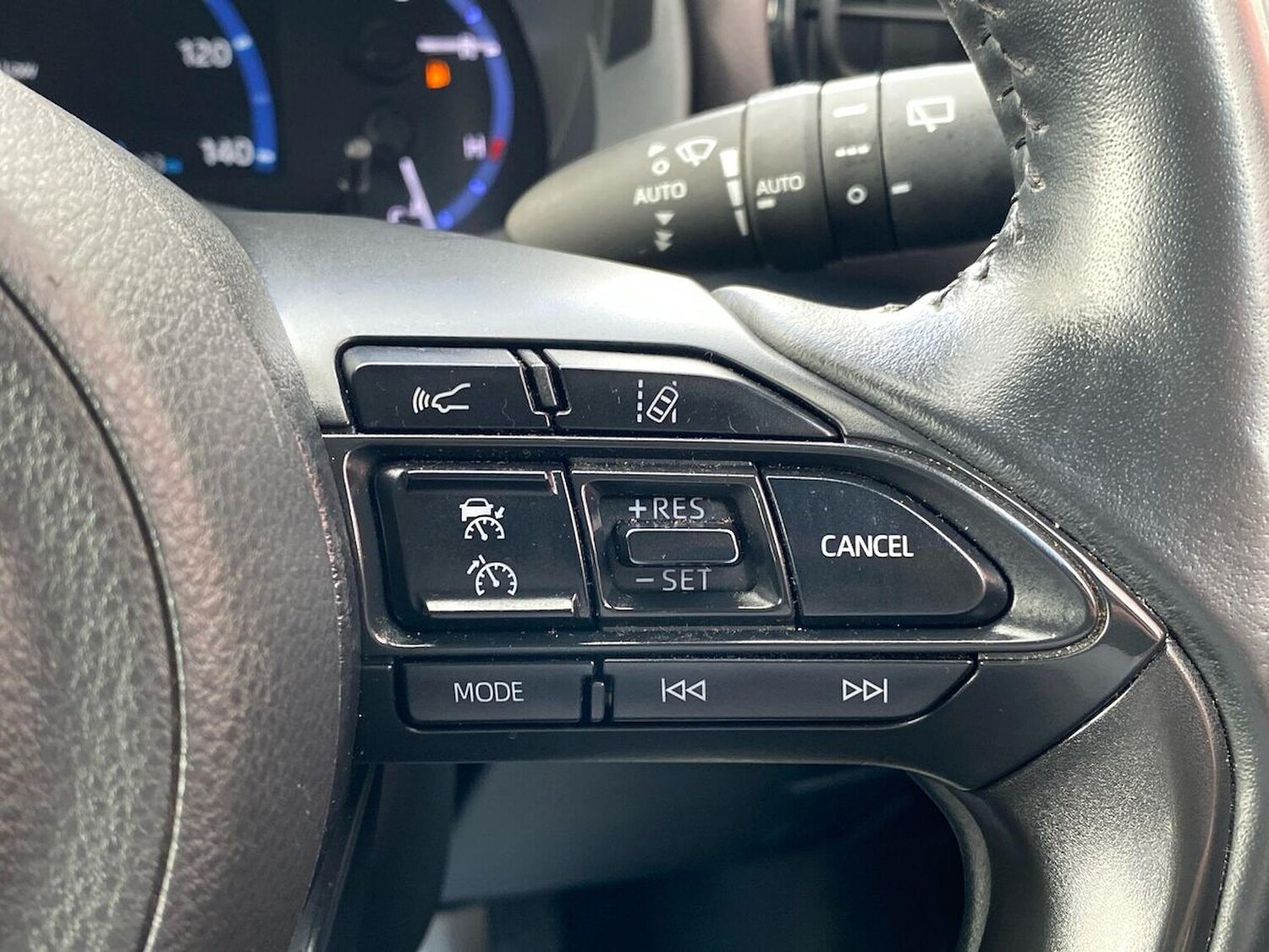 Used Toyota Yaris Cross 2023 for sale - 78192901: Photo 27