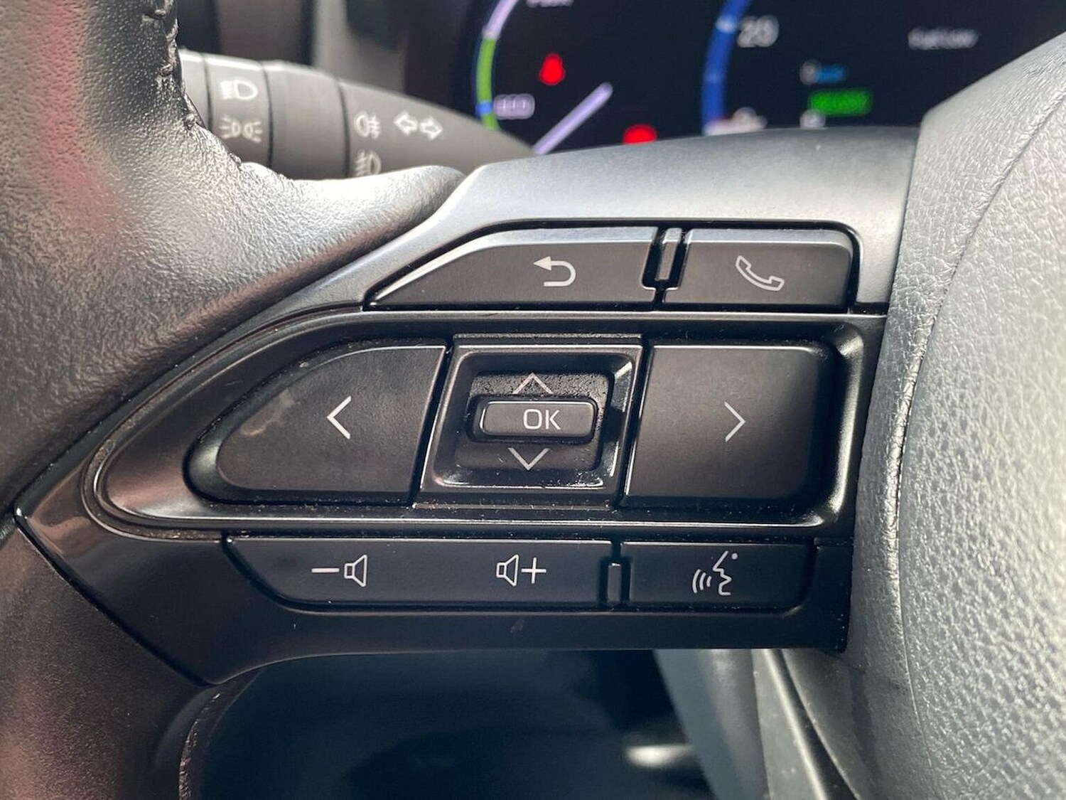 Used Toyota Yaris Cross 2023 for sale - 78192901: Photo 28