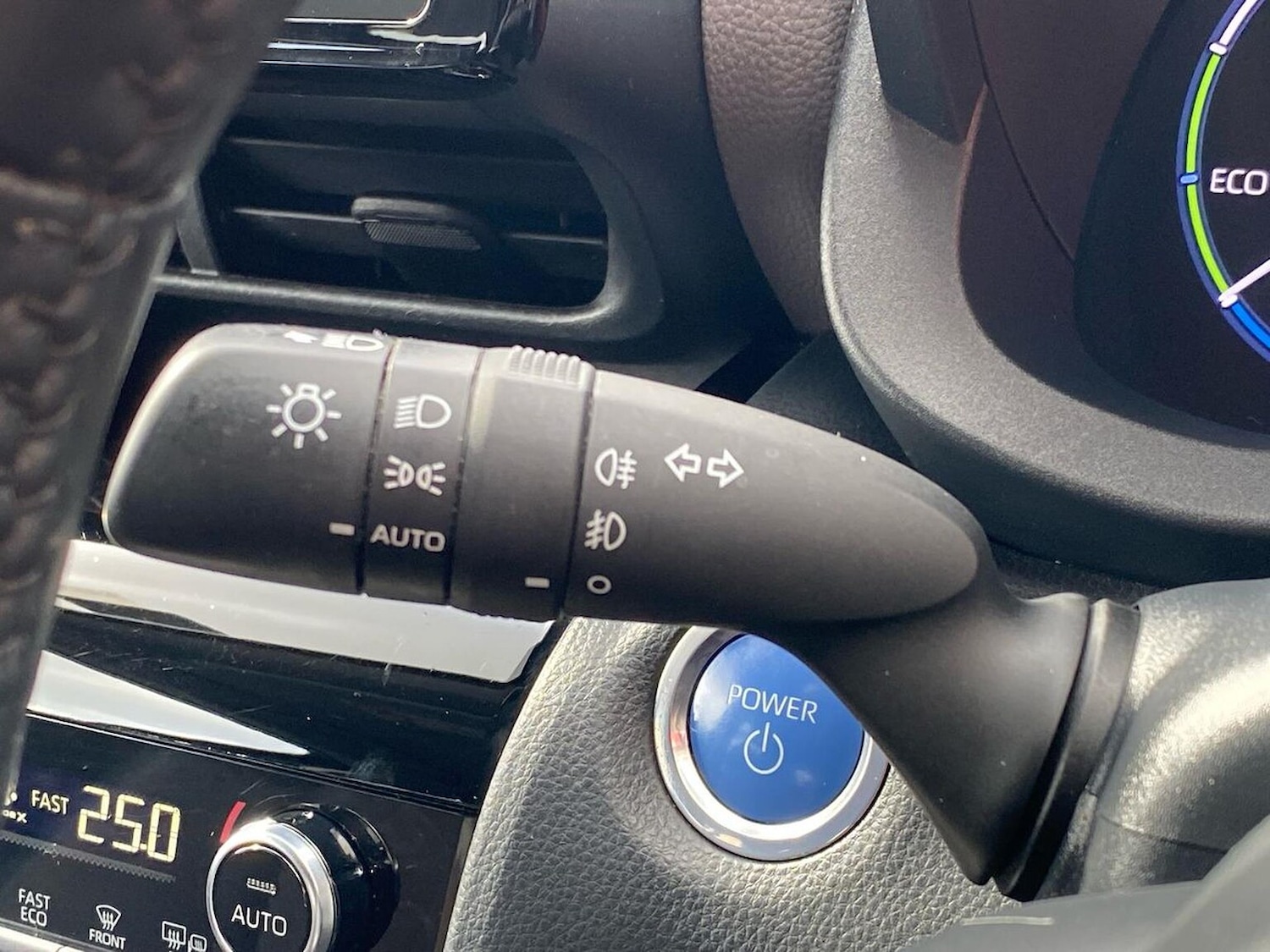 Used Toyota Yaris Cross 2023 for sale - 78192901: Photo 30