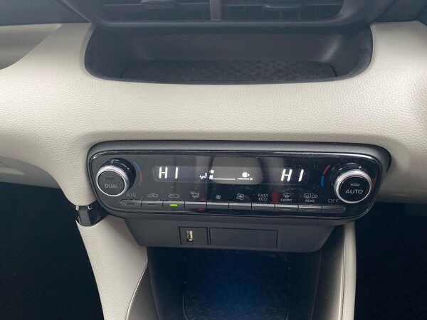 Used Toyota Yaris 2022 for sale - 76144225: Photo 12