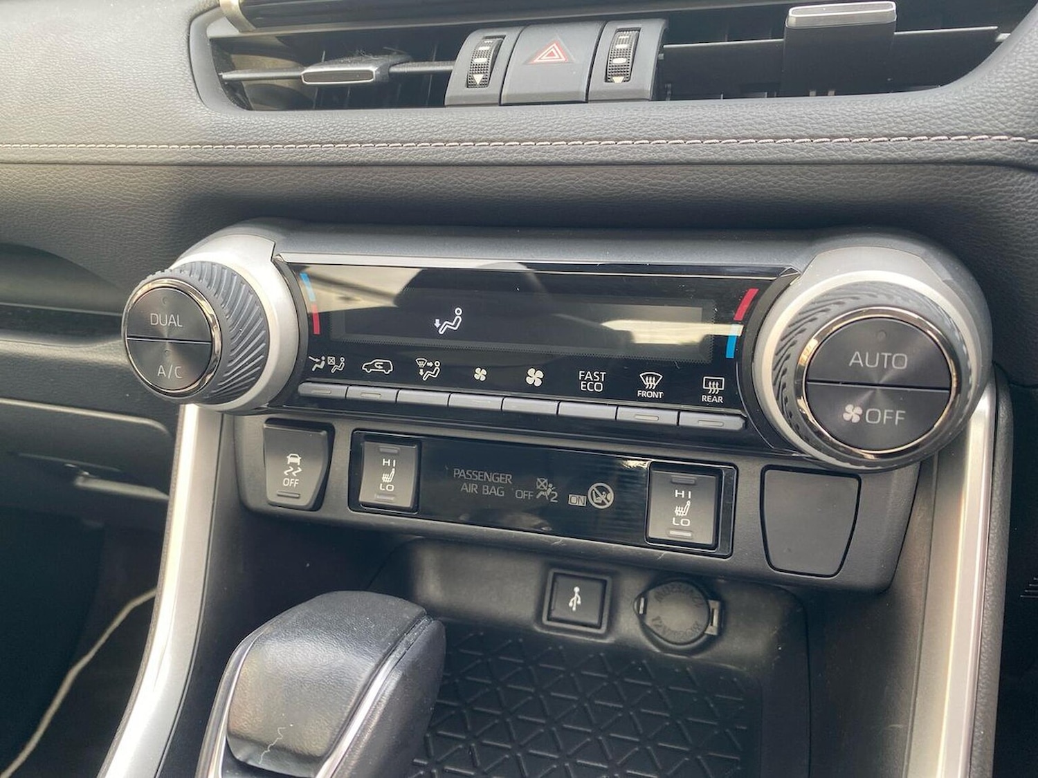 Used Toyota RAV4 2022 for sale - 76142888: Photo 12