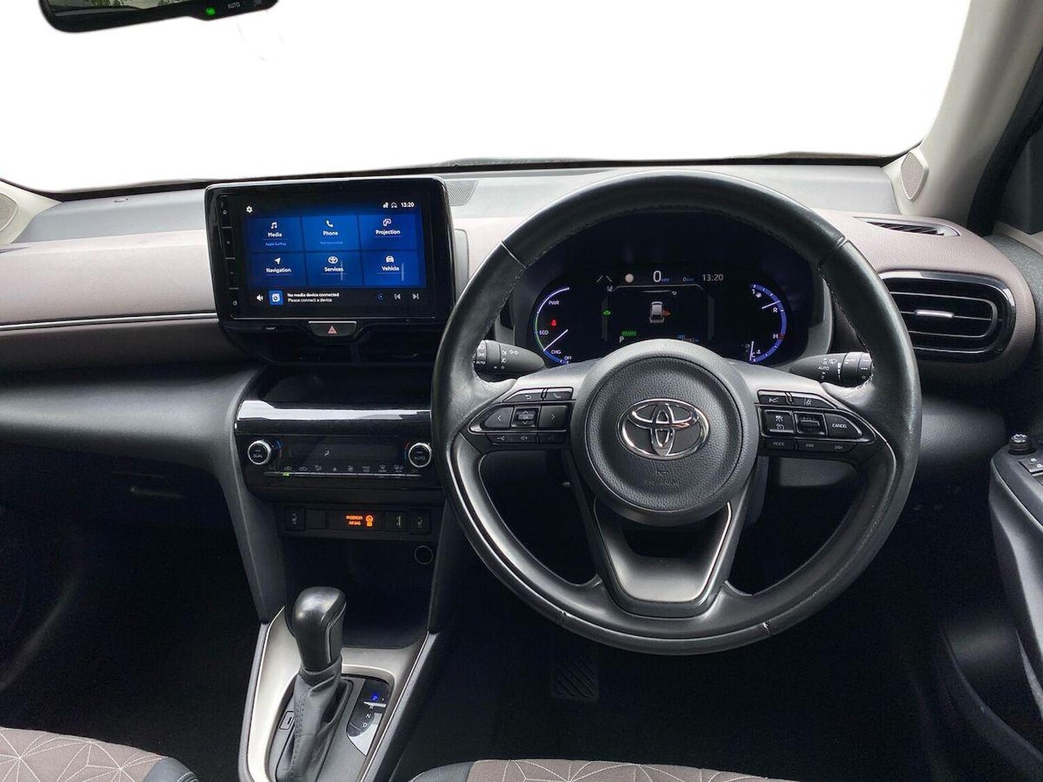 Used Toyota Yaris Cross 2022 for sale - 76198352: Photo 9
