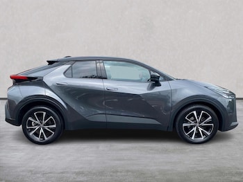 Used Toyota C-HR 2024 for sale - 78905037: Photo