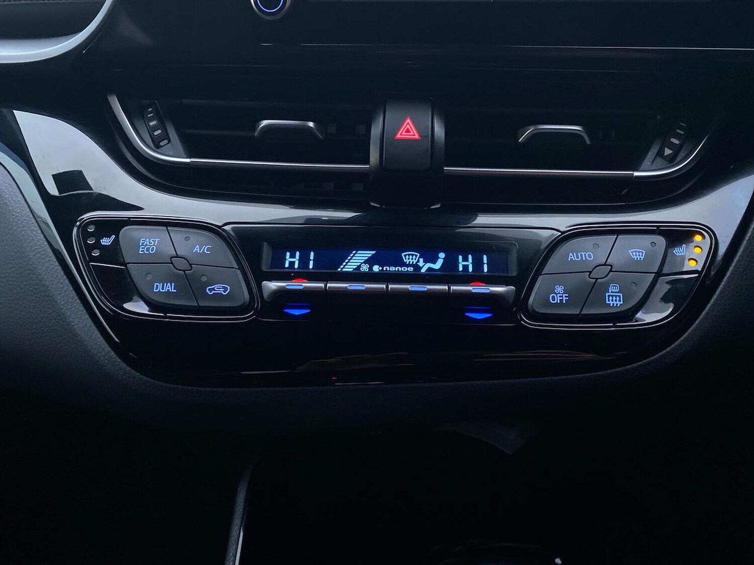 Used Toyota C-HR 2023 for sale - 77591677: Photo 12