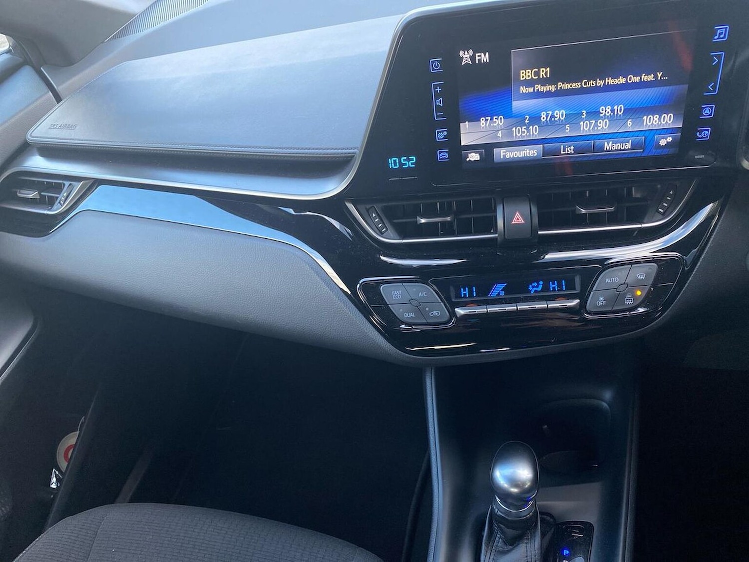 Used Toyota C-HR 2017 for sale - 76588613: Photo 13