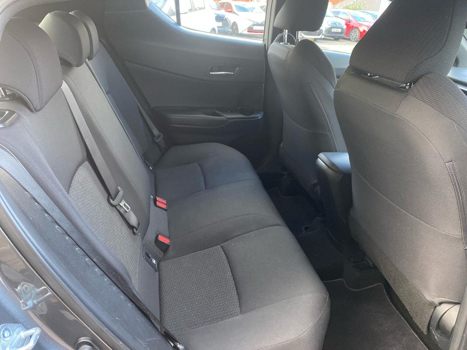 Used Toyota C-HR 2017 for sale - 76588613: Photo 16