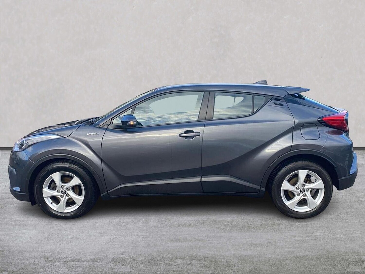 Used Toyota C-HR 2017 for sale - 76588613: Photo 19