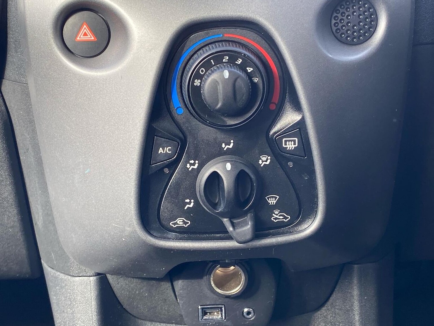 Used Toyota AYGO 2021 for sale - 78211125: Photo 12