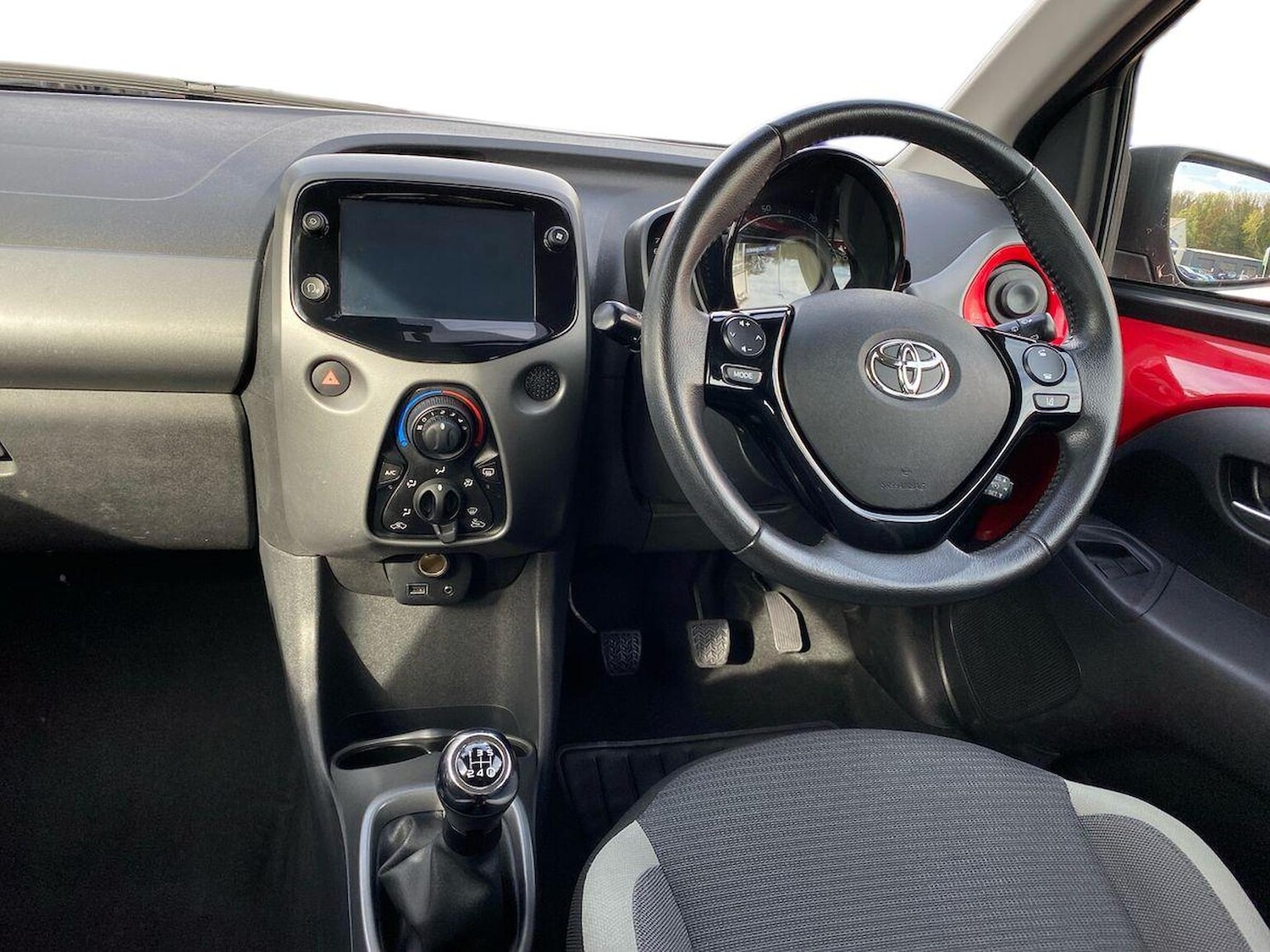 Used Toyota AYGO 2021 for sale - 78211125: Photo 8
