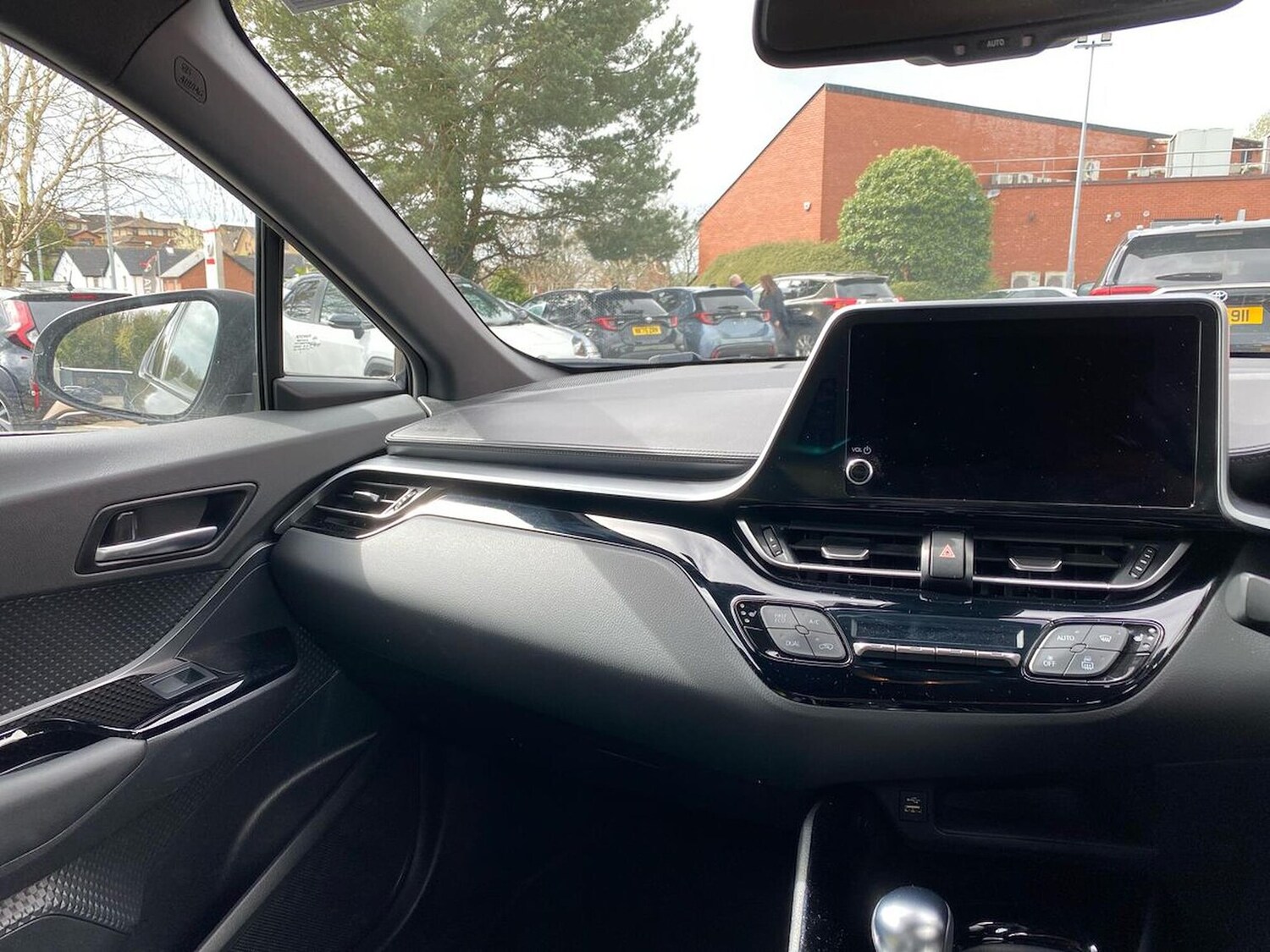 Used Toyota C-HR 2023 for sale - 78211119: Photo 15