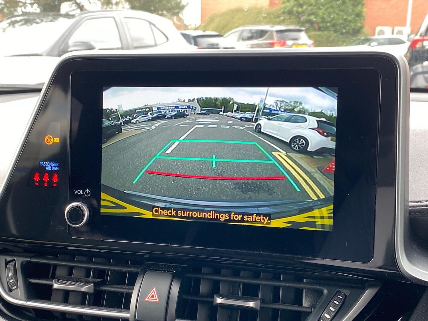 Used Toyota C-HR 2023 for sale - 78211119: Photo 25