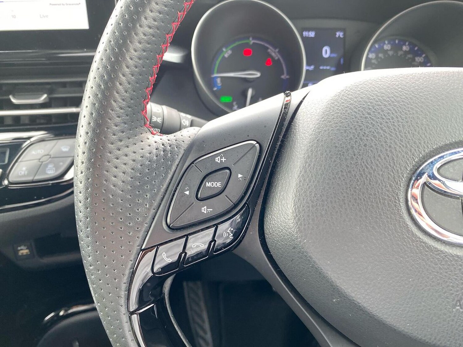 Used Toyota C-HR 2023 for sale - 78211119: Photo 27