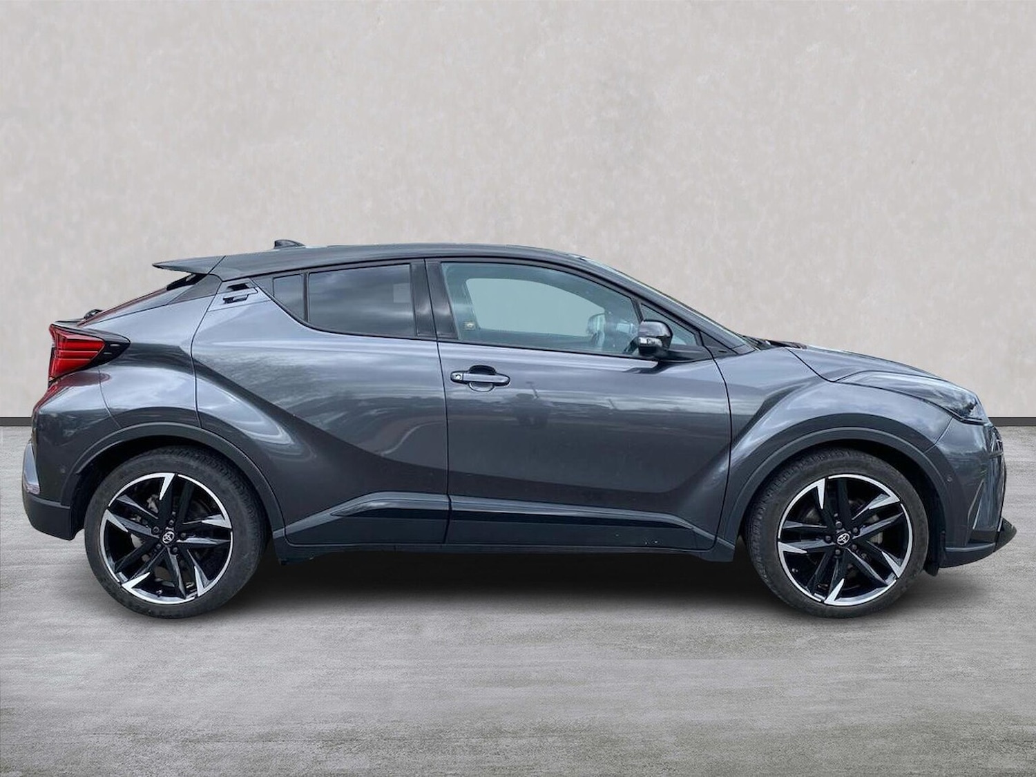 Used Toyota C-HR 2023 for sale - 78211119: Photo 5