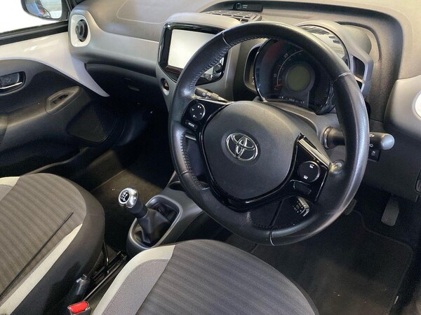 Used Toyota AYGO 2018 for sale - 76305412: Photo 15