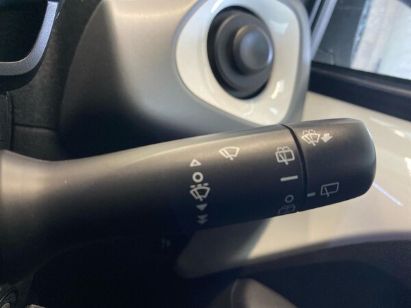 Used Toyota AYGO 2018 for sale - 76305412: Photo 26