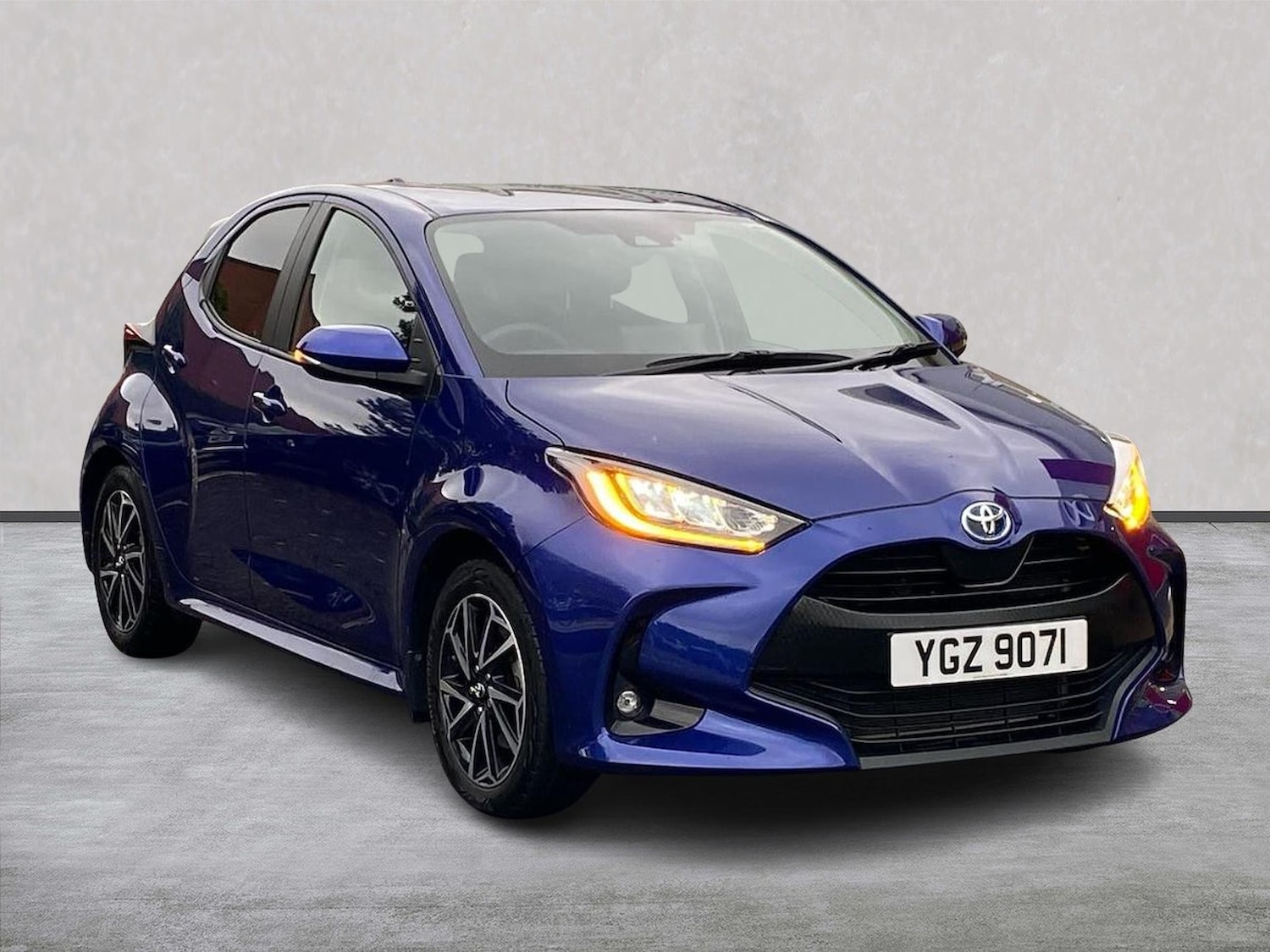 Used Toyota Yaris 2023 for sale - 76492431: Photo 1