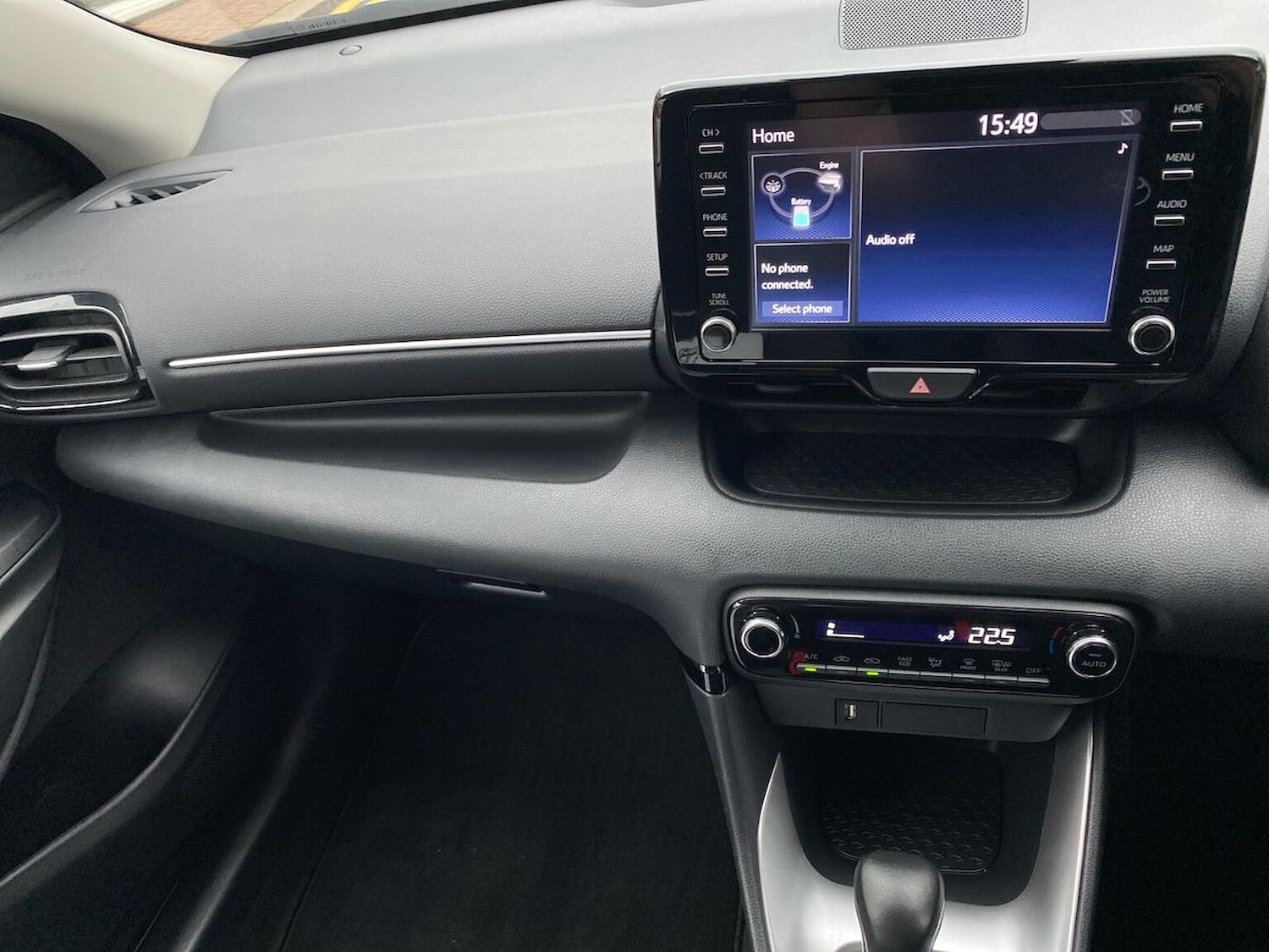 Used Toyota Yaris 2023 for sale - 76492431: Photo 13