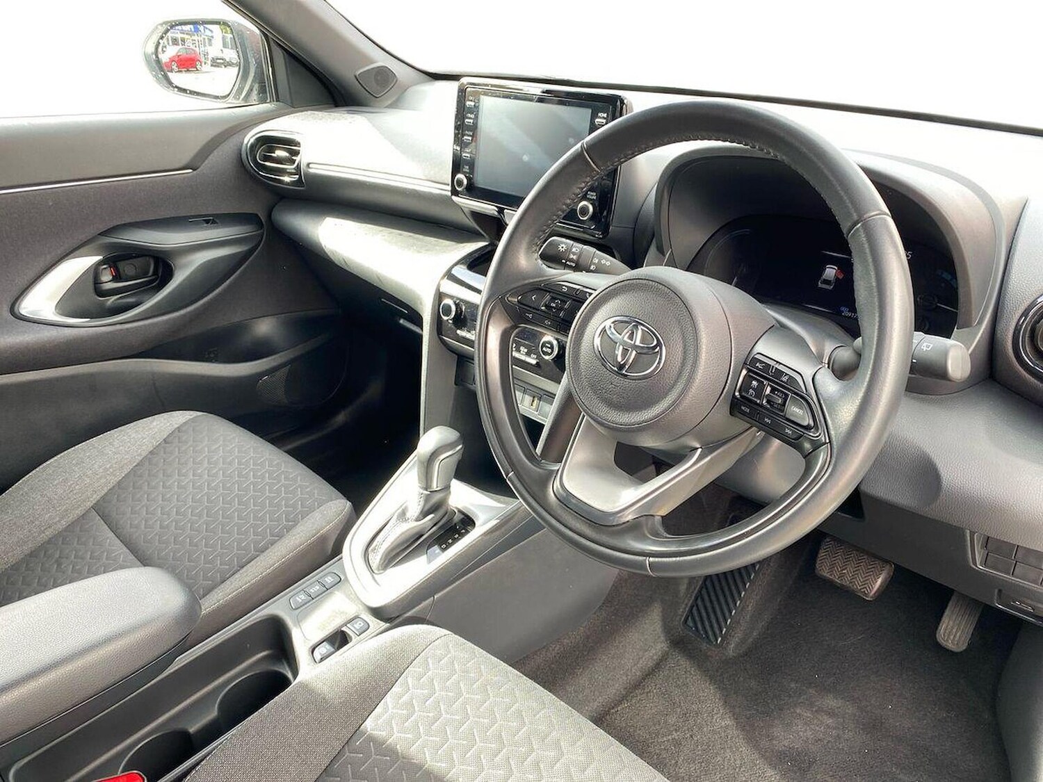Used Toyota Yaris Cross 2023 for sale - 78192897: Photo 17