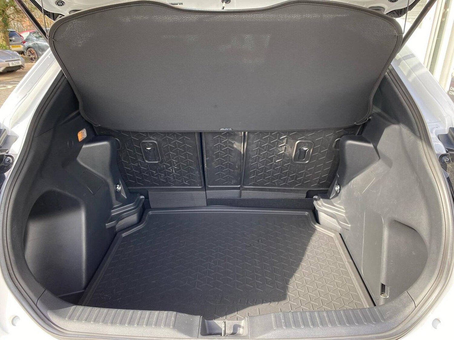 Used Toyota Yaris Cross 2023 for sale - 78192897: Photo 19