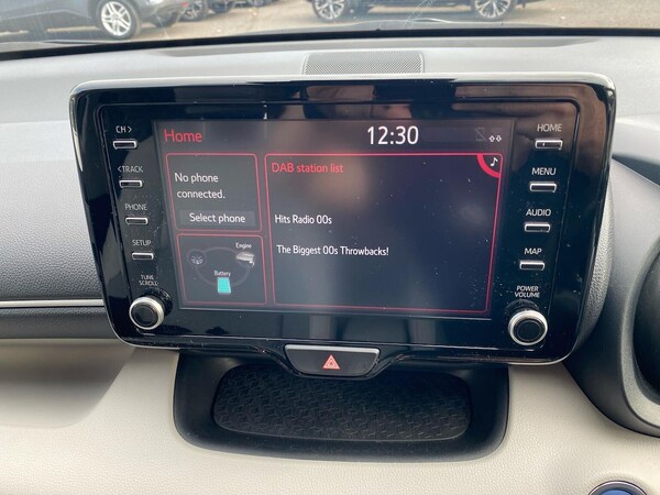 Used Toyota Yaris 2021 for sale - 76212044: Photo 23