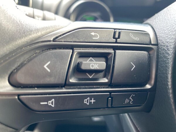 Used Toyota Yaris 2021 for sale - 76212044: Photo 25