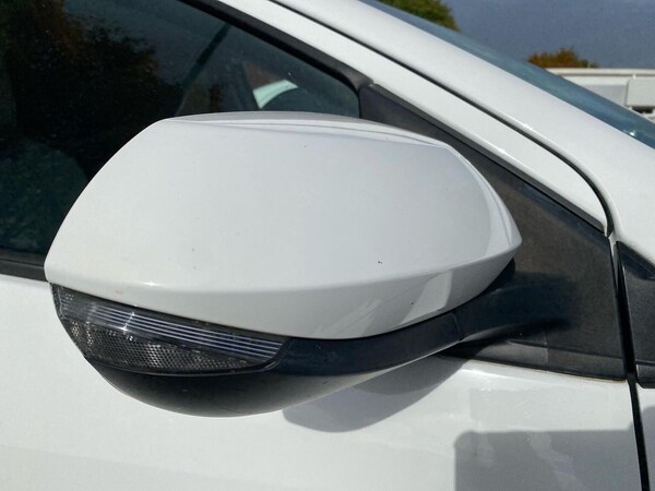 Used Toyota Yaris 2021 for sale - 76212044: Photo 30