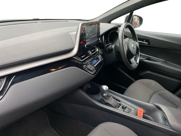 Used Toyota C-HR 2022 for sale - 76182463: Photo 7