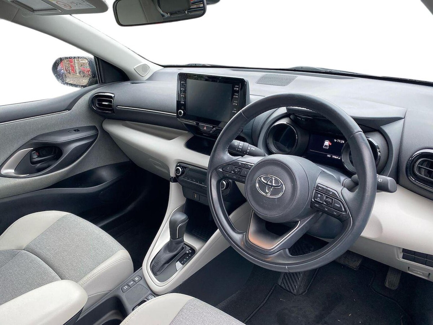 Used Toyota Yaris 2022 for sale - 76541846: Photo 15