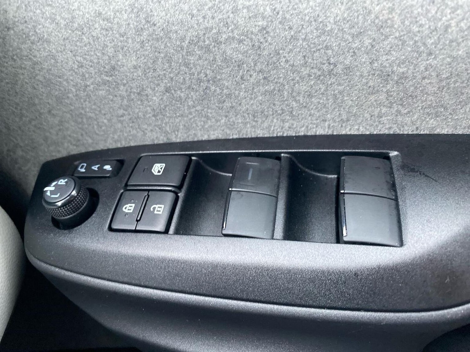 Used Toyota Yaris 2022 for sale - 76541846: Photo 21