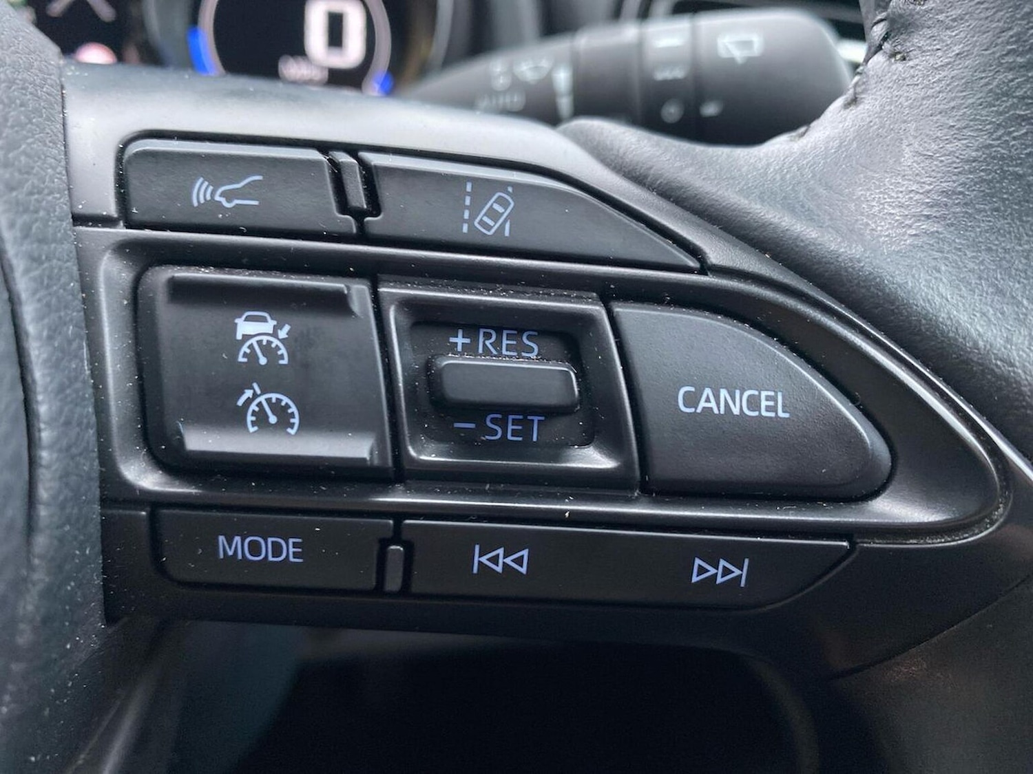 Used Toyota Yaris 2022 for sale - 76541846: Photo 25