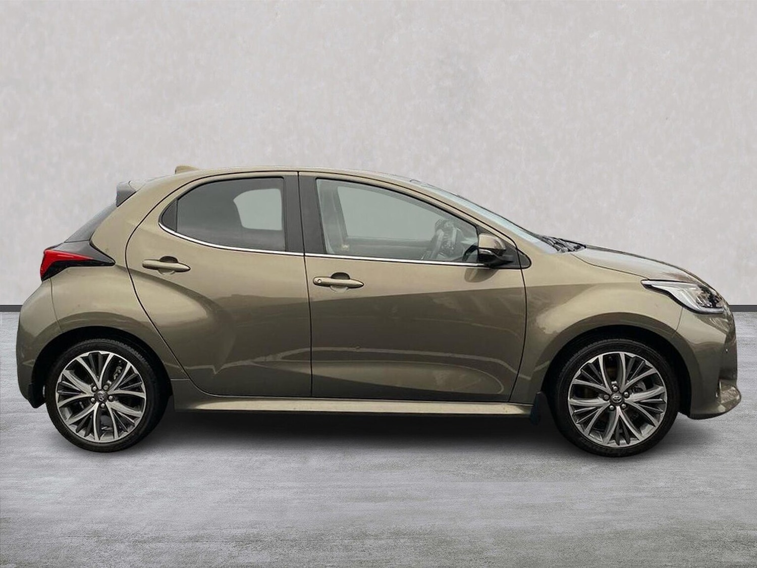 Used Toyota Yaris 2022 for sale - 76541846: Photo 3