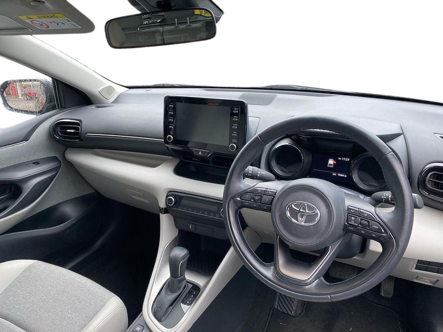 Used Toyota Yaris 2022 for sale - 76541846: Photo 8