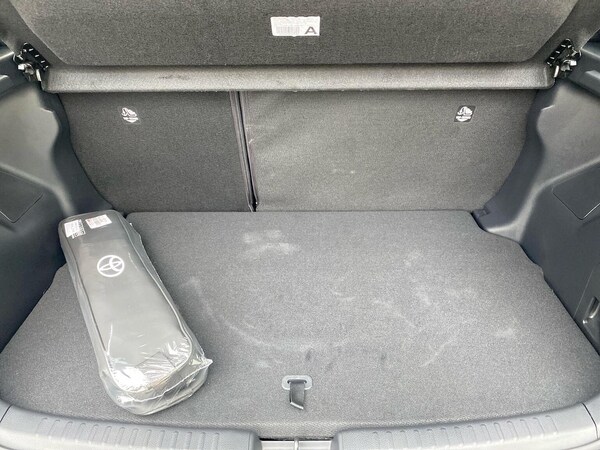 Used Toyota Yaris 2024 for sale - 76212046: Photo 17